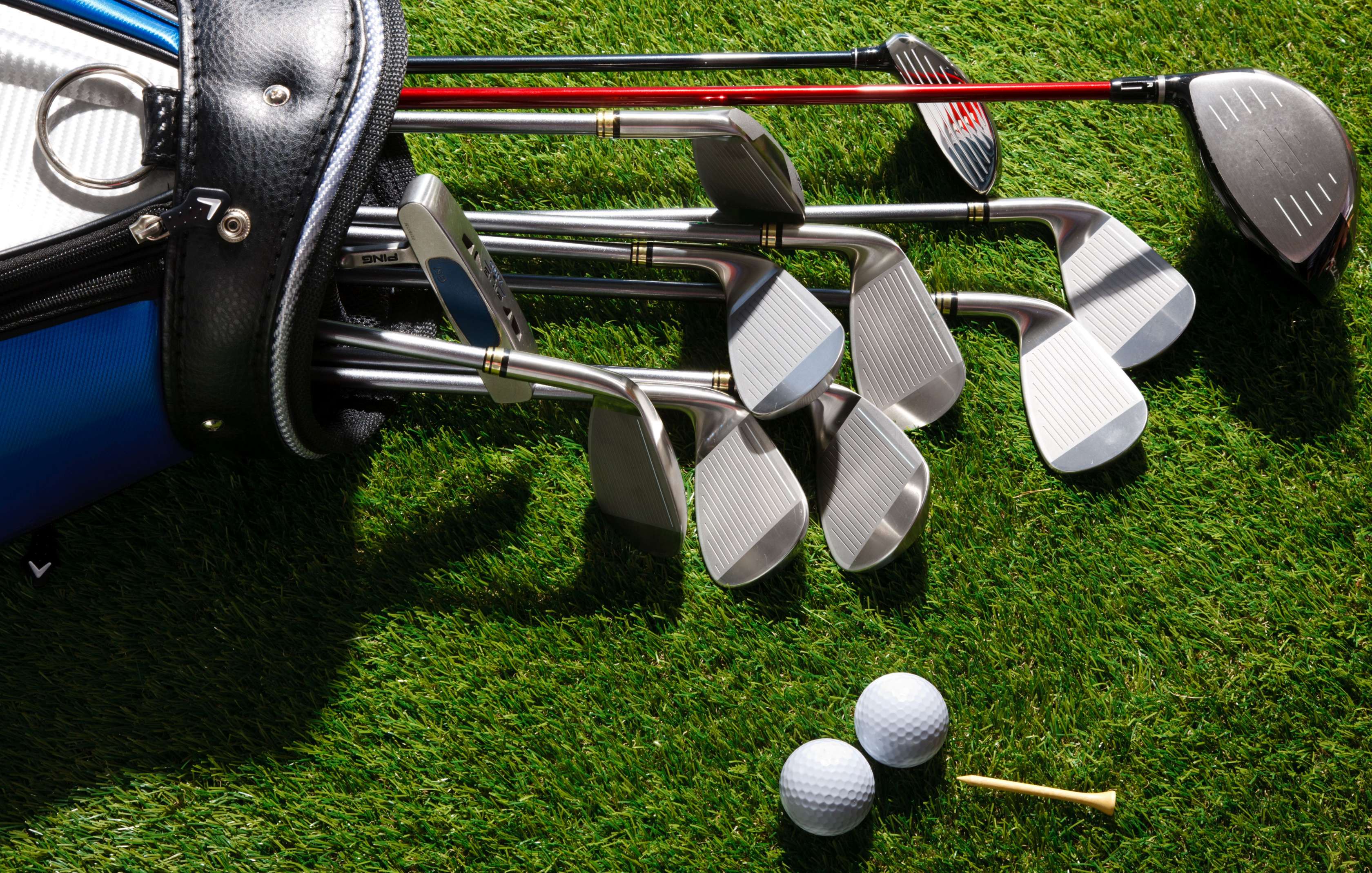 Allianz Gesundheitswelt - Golf: Golftasche mit Schlägern